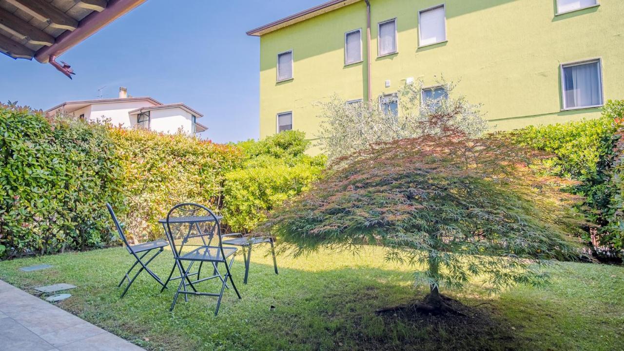 Endless Summer Sirmione - Italian Homing Εξωτερικό φωτογραφία